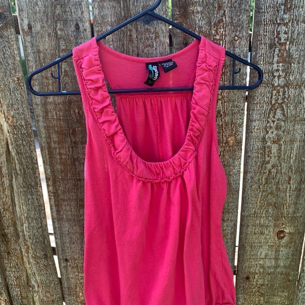 Weavers camisole ruffle neckline size jr XL